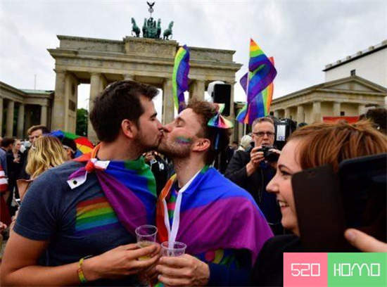 德国政府：同性恋不是疾病，内阁通过法案禁止“治疗”   