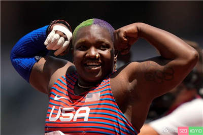 东京奥运会：个性洋溢的美国女子铅球选手桑德斯获银牌   