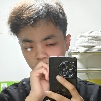 最羡少年春薄衫