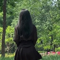 依然还有点气质